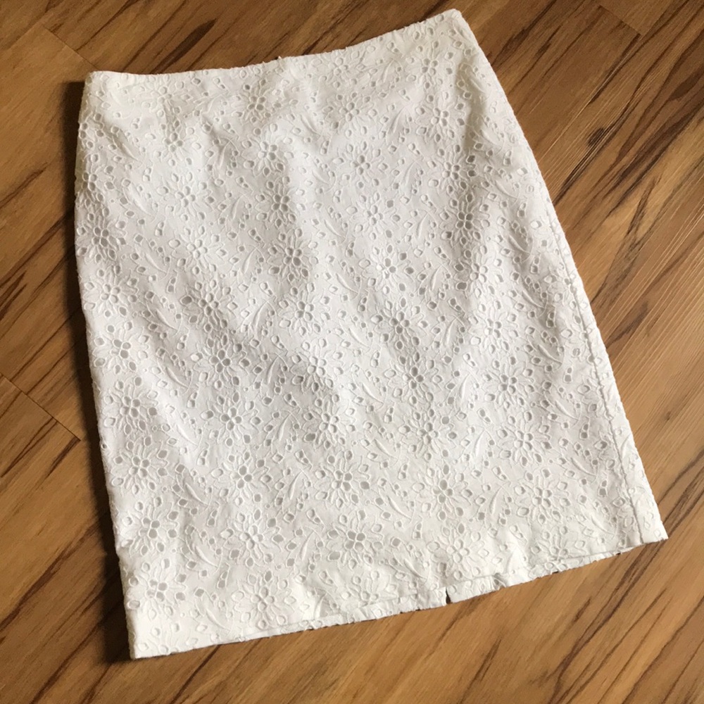 Talbot’s eyelet skirt - Size 2P